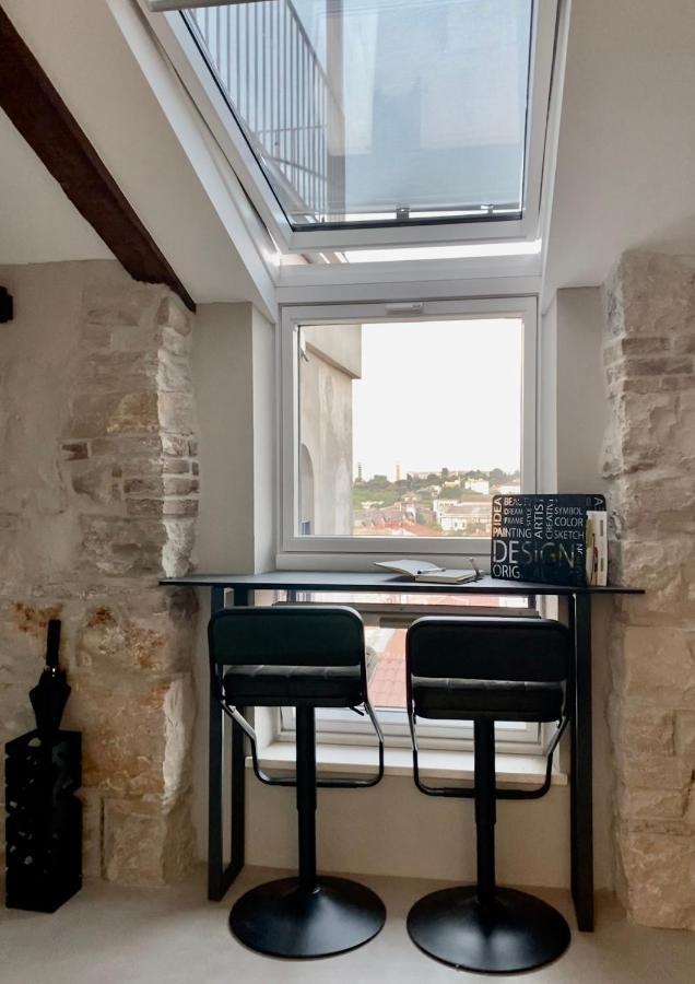 Castropola Views With Private Parking Apartment Ngoại thất bức ảnh